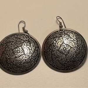 Elegant Silver Floral Earrings